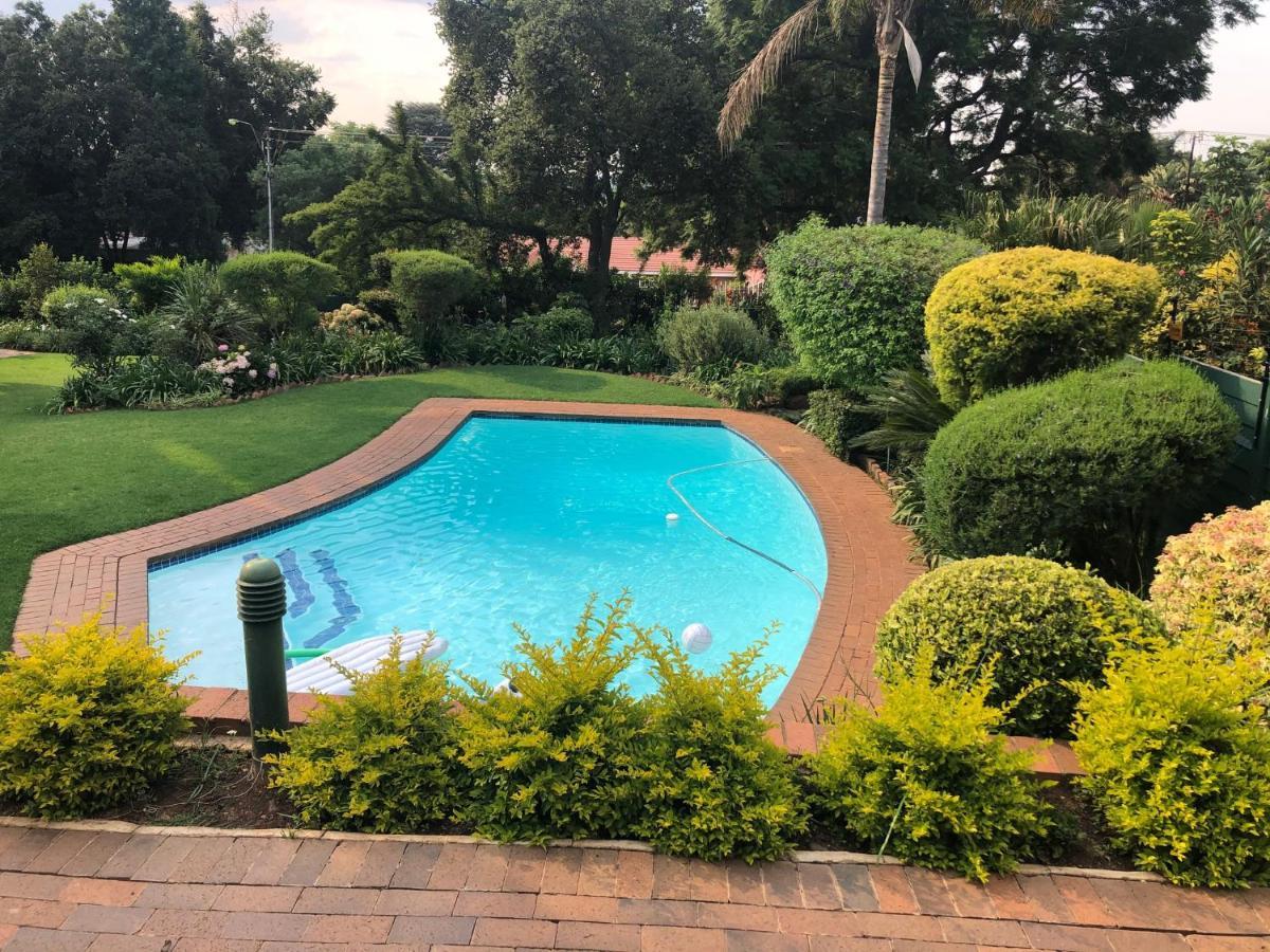 Fever Tree Suites Johannesburg Luaran gambar