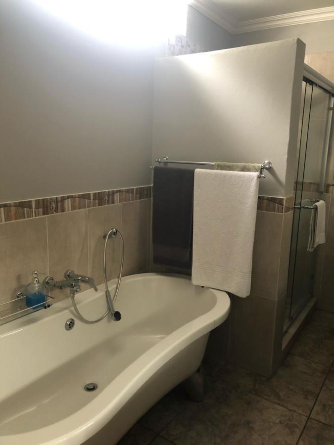 Fever Tree Suites Johannesburg Luaran gambar